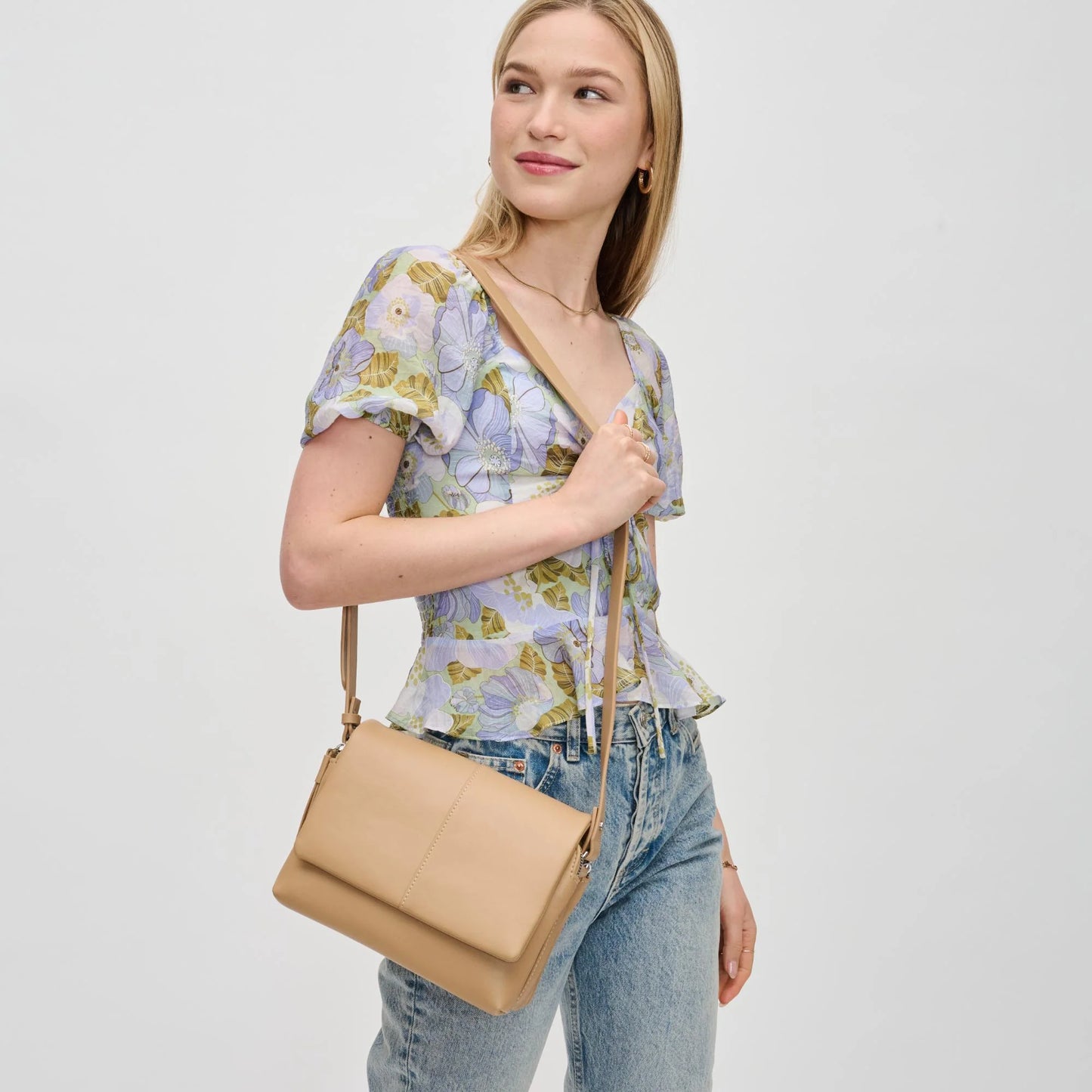 Urban Expressions Avonlea Crossbody Bag, Camel