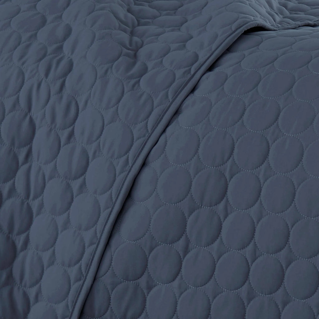 Circles Classic Quilt Set, Navy Blue