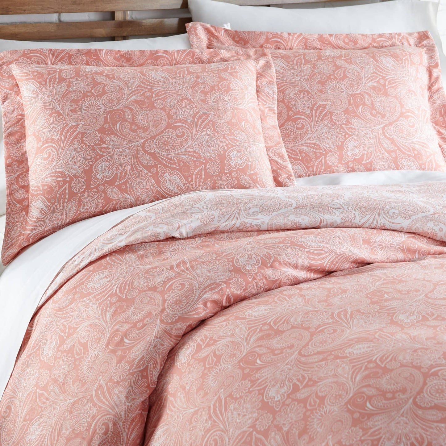 Paisly Garden Reversible Comforter Set, Coral