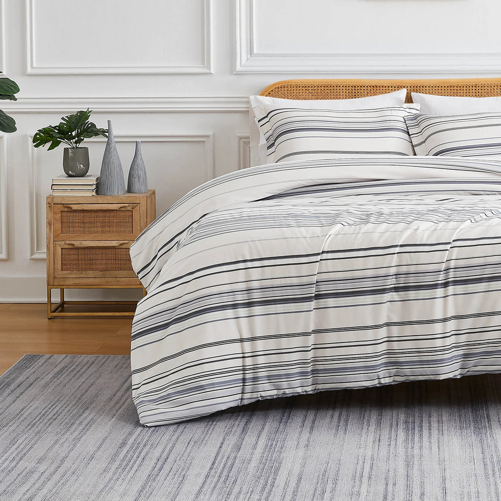 Preppy Stripes Reversible Comforter Set, Grey