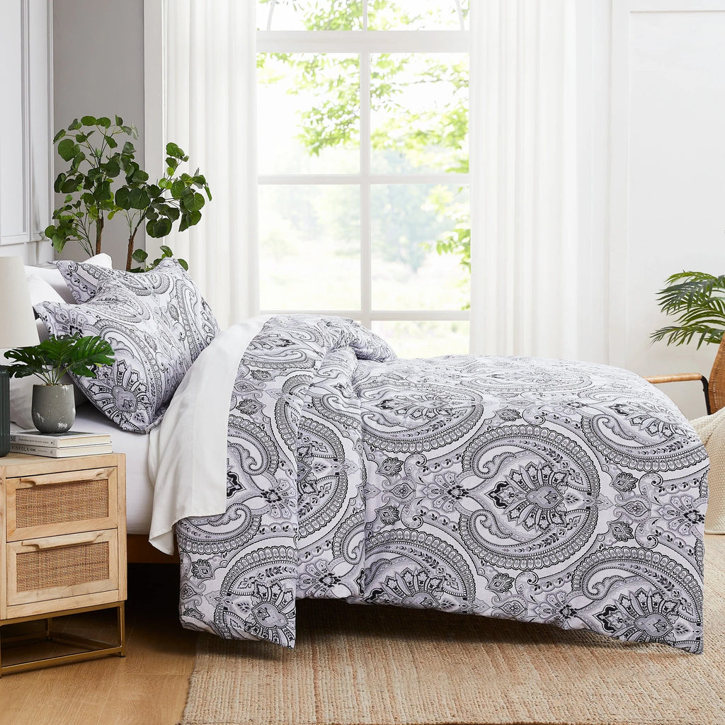 Royal Paisley Comforter Set, Black