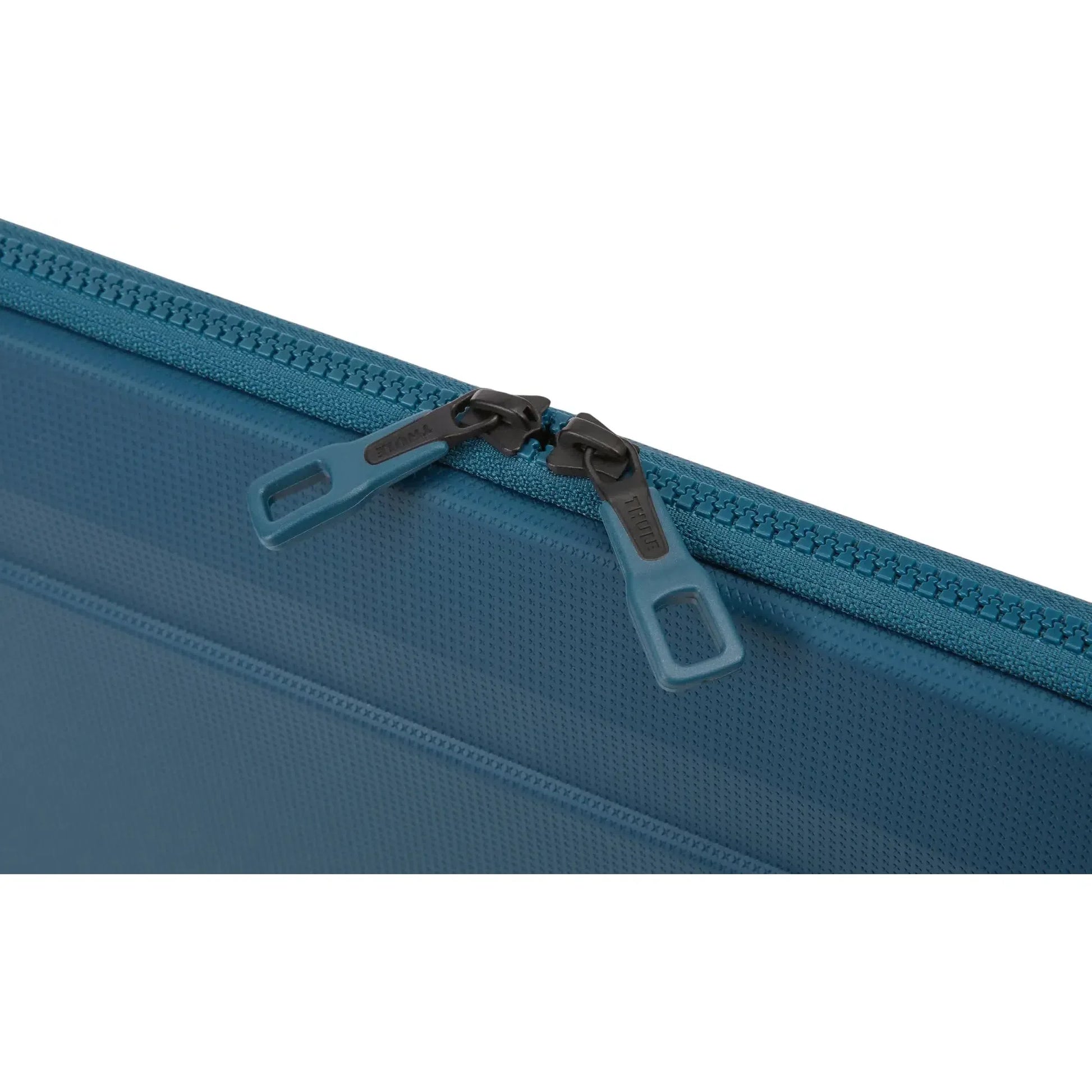 Thule Gauntlet Laptop Sleeve for Apple MacBook for 15" or 16", Blue