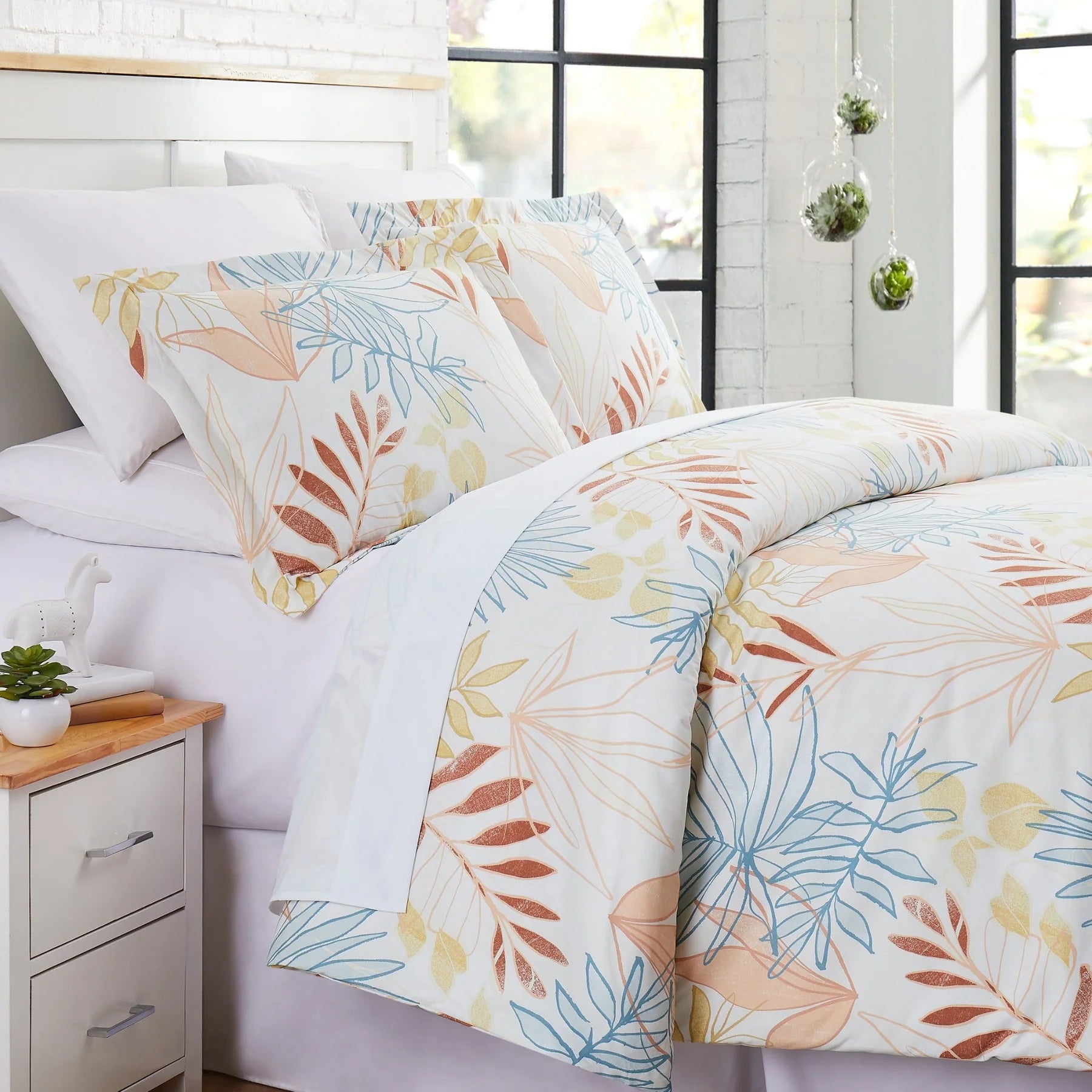 Tropical Calm Comforter Set, Cream